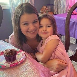 Meet your Posher, Michele